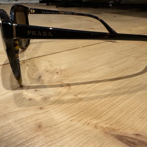 Prada 01OS conceptual Sunglasses - Picture 3 of 9